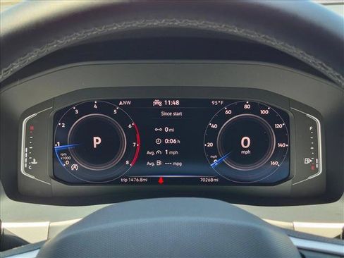 Used 2022 Volkswagen Atlas Cross Sport SE FWD image 11