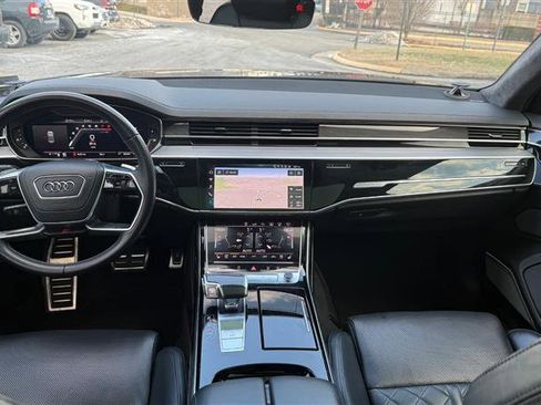 Used 2020 Audi S8 L image 31
