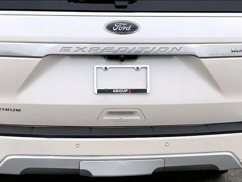 Used 2019 Ford Expedition Max Platinum AWD/4WD image 31