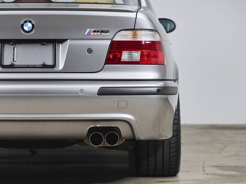 Used 2003 BMW M5 RWD image 21