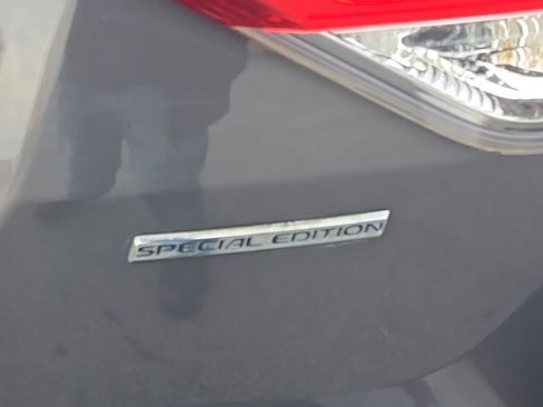 Used 2016 Honda Odyssey SE image 7