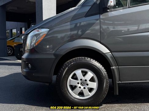 Used 2018 Mercedes-Benz Sprinter 2500 image 13