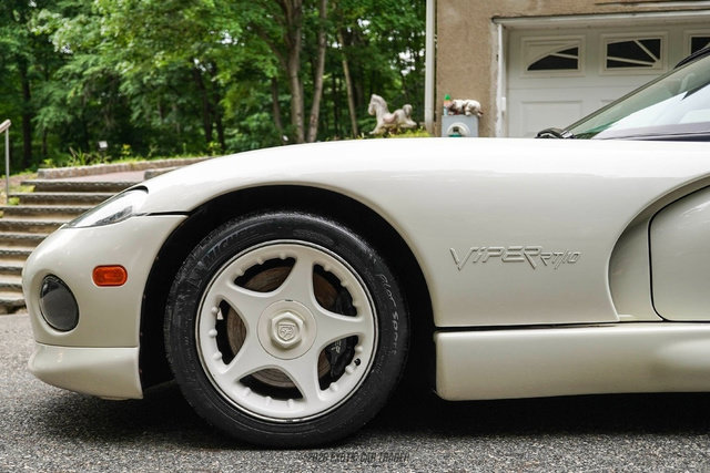 Used 1996 Dodge Viper RT/10 RWD image 4