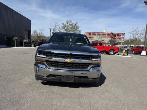 Used 2018 Chevrolet Silverado 1500 LT w/ All Star Edition image 8