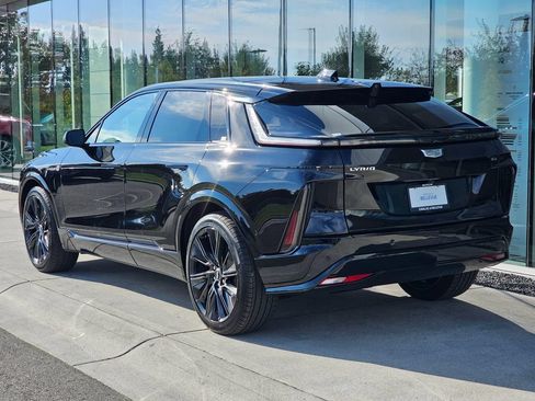 New 2027 Cadillac Lyriq Signature Sport w/ Nappa Leather Package AWD/4WD image 3