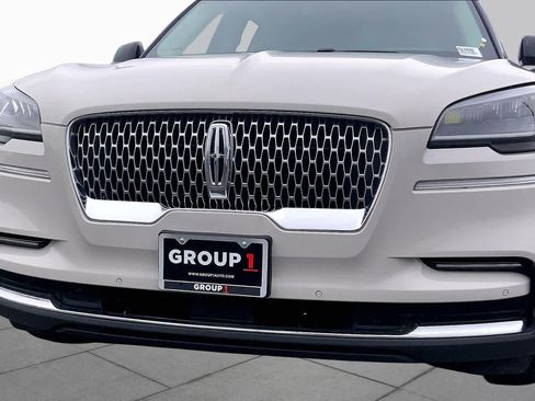 Used 2021 Lincoln Aviator 2WD image 30