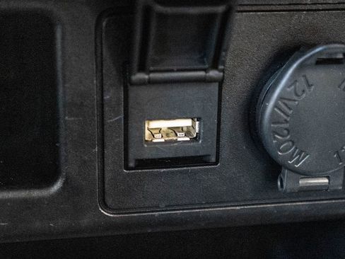 Certified 2024 Toyota 4Runner TRD Off-Road Premium image 28