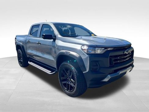 Used 2023 Chevrolet Colorado Trail Boss w/ Technology Package AWD/4WD image 1