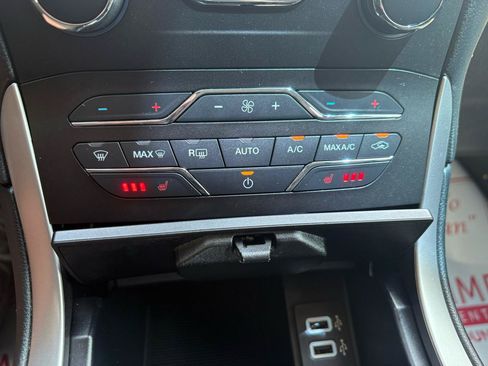 Used 2019 Ford Edge SEL w/ Equipment Group 201A AWD/4WD image 20