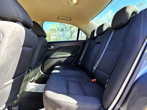 Used 2010 Ford Fusion SE image 11