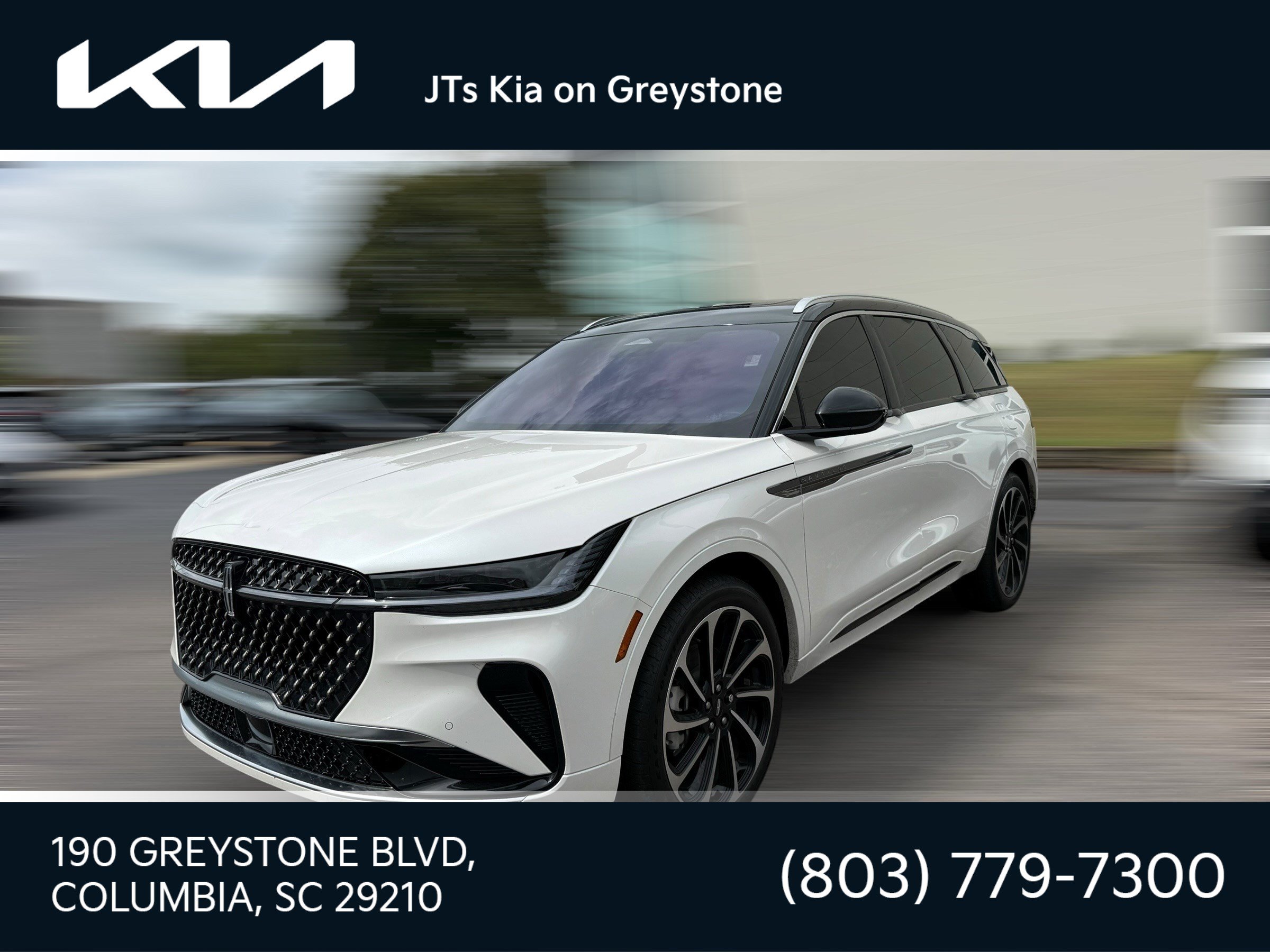 Used 2025 Lincoln Nautilus Black Label AWD/4WD image 1