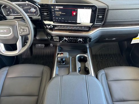 New 2026 GMC Sierra 1500 Elevation w/ Elevation Premium Package AWD/4WD image 12