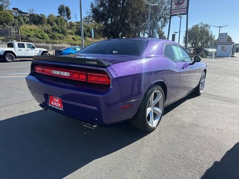 Used 2010 Dodge Challenger SRT8 w/ SRT Option Group II RWD image 8