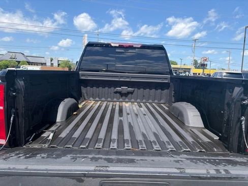 Used 2025 Chevrolet Silverado 2500 LTZ w/ LTZ Plus Package AWD/4WD image 7