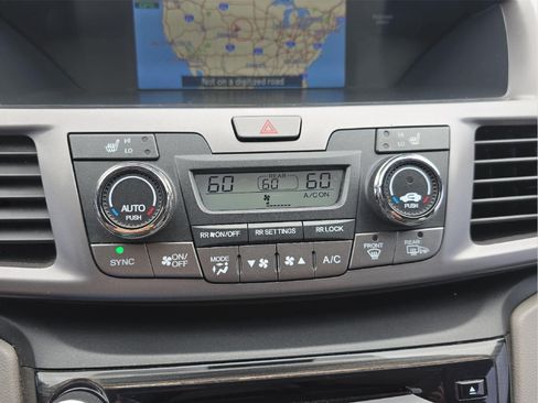 Used 2015 Honda Odyssey Touring image 16