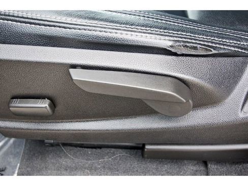 Used 2021 Chevrolet Colorado LT w/ LT Convenience Package image 27