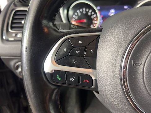 Used 2021 Jeep Compass Limited image 15