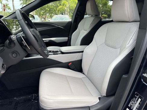 Certified 2026 Lexus RX 350 Premium Plus w/ Accessory Package (Z1) FWD image 11