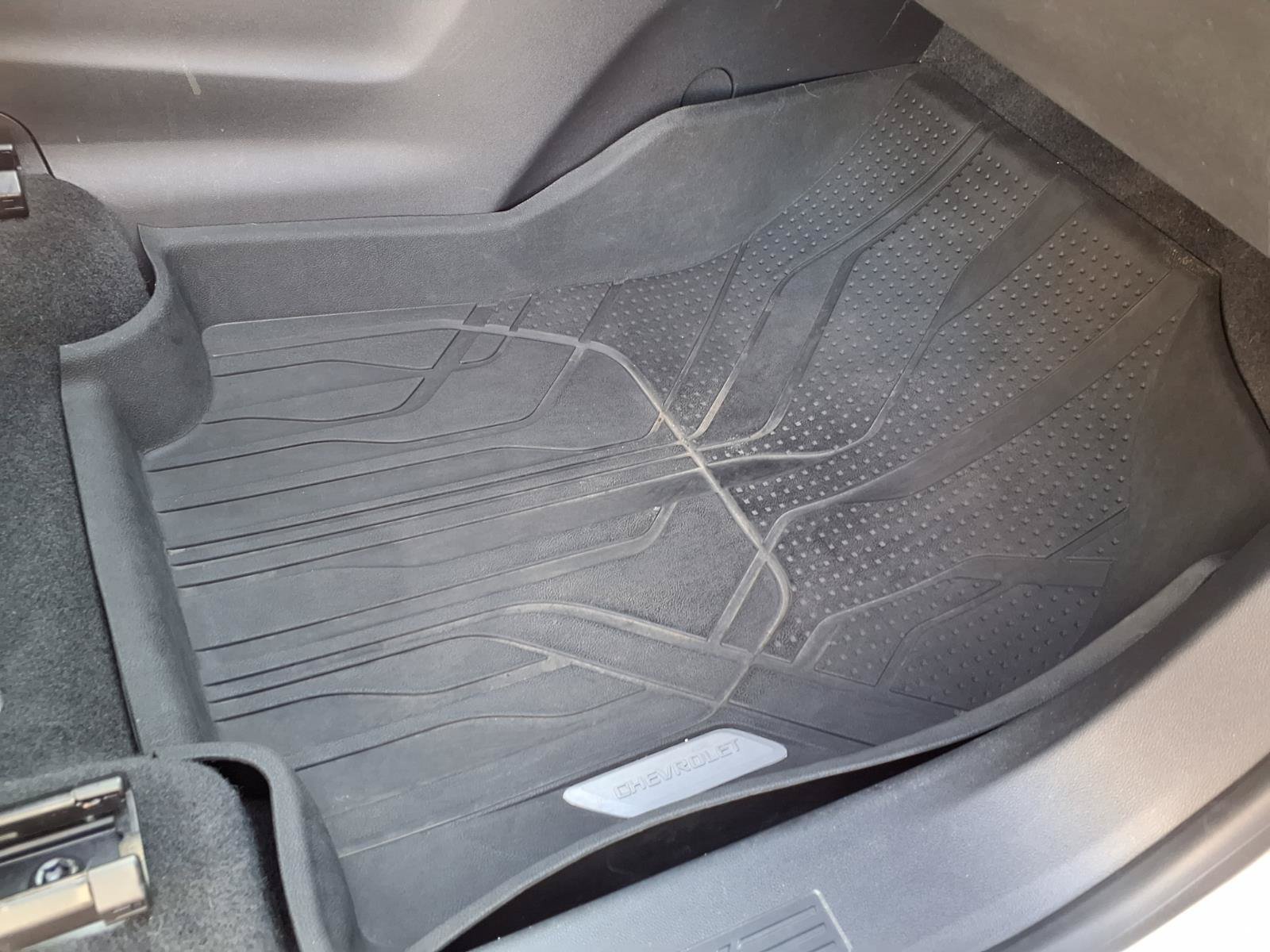 Used 2021 Chevrolet Equinox LT FWD image 27