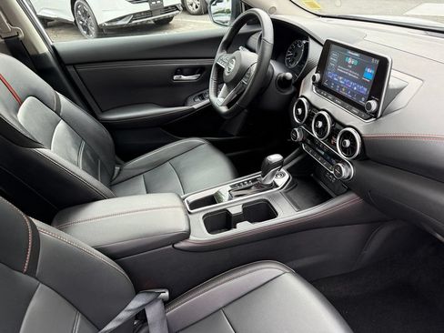 Used 2023 Nissan Sentra SR w/ SR Premium Package FWD image 27