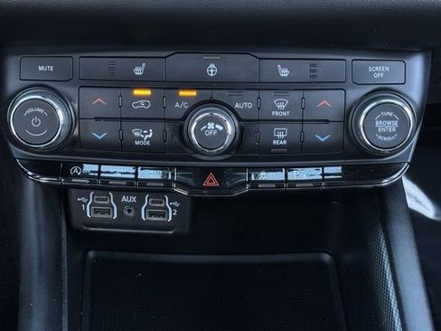 Used 2022 Dodge Durango GT w/ Blacktop Package image 19