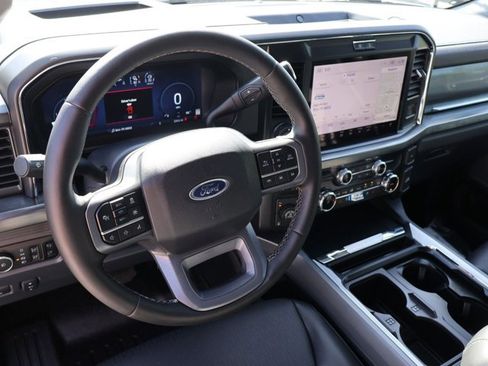 Used 2025 Ford F250 Lariat w/ Lariat Ultimate Package AWD/4WD image 12