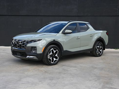 Used 2023 Hyundai Santa Cruz Limited image 1