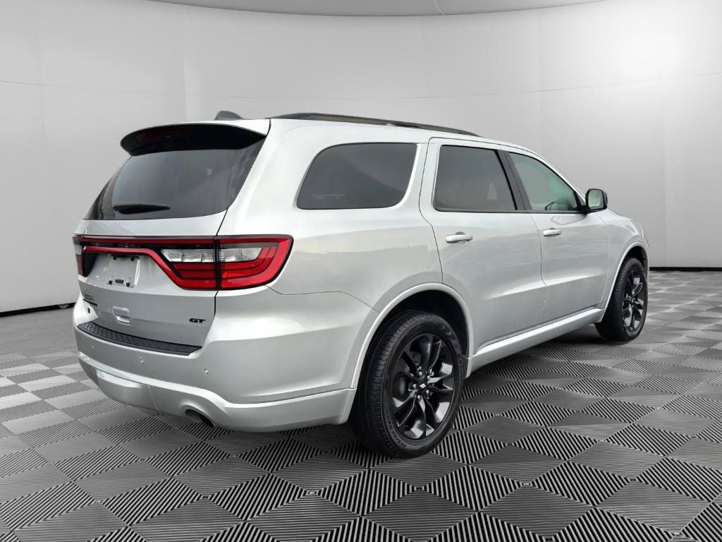 Used 2025 Dodge Durango GT AWD/4WD image 4