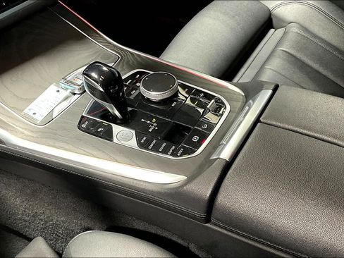 Used 2022 BMW X7 xDrive40i image 17