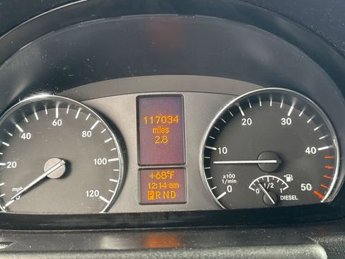 Used 2017 Mercedes-Benz Sprinter 2500 image 16