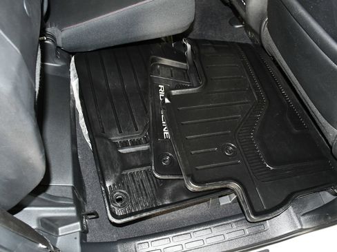 Used 2025 Honda Ridgeline Black Edition image 50