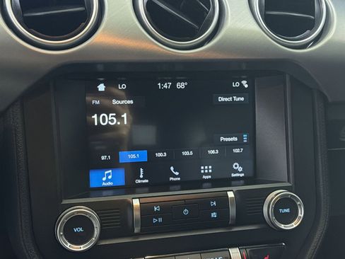 Used 2019 Ford Mustang Premium RWD image 35