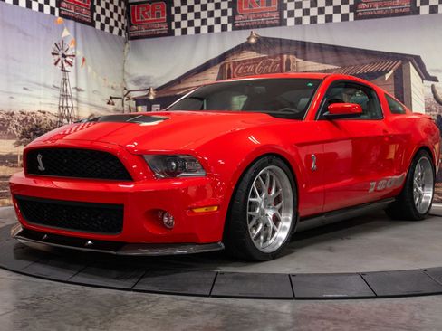 Used 2012 Ford Mustang Shelby GT500 w/ Electronics Pkg RWD image 2