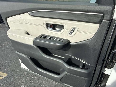 New 2026 Honda Pilot Touring image 12