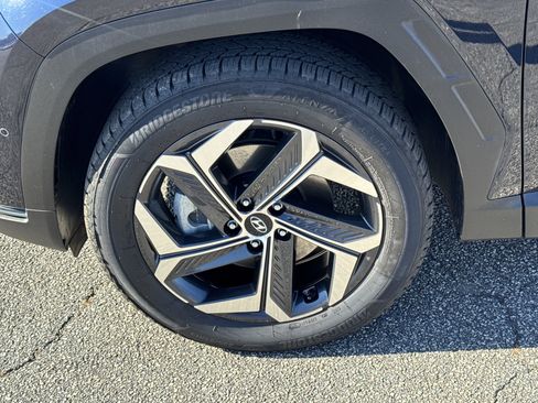 Used 2022 Hyundai Tucson Limited image 11