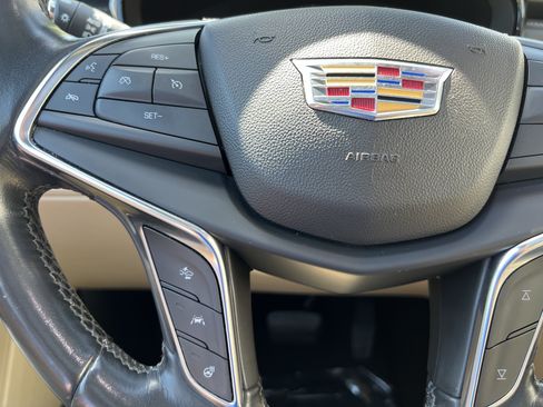 Used 2019 Cadillac XT5 Luxury AWD/4WD image 19