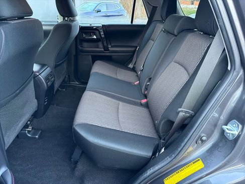 Used 2018 Toyota 4Runner TRD Off-Road w/ TRD Performance Package image 19