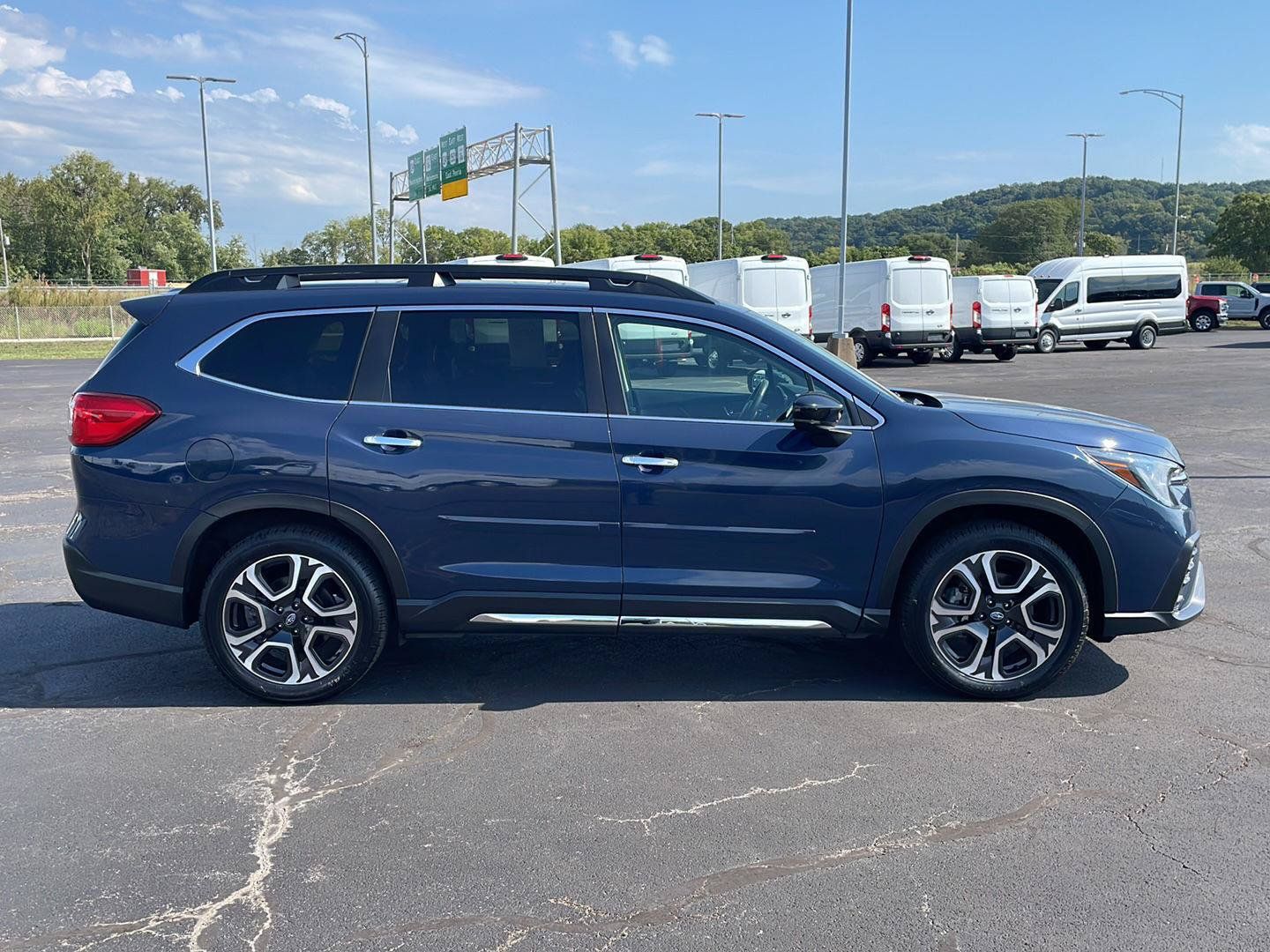 Used 2024 Subaru Ascent Touring AWD/4WD image 6