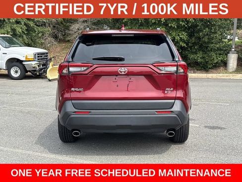 Used 2025 Toyota RAV4 XLE AWD/4WD image 3