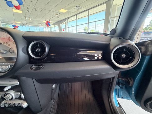 Used 2009 MINI Cooper John Cooper Works FWD image 17