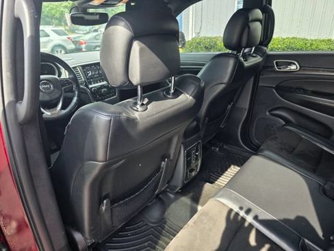 Used 2018 Jeep Grand Cherokee Altitude AWD/4WD image 20