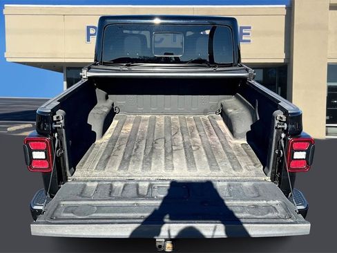 Used 2021 Jeep Gladiator Overland image 7