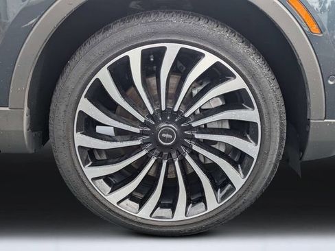 Used 2022 Lincoln Nautilus Black Label w/ Class II Trailer Tow Package AWD/4WD image 11