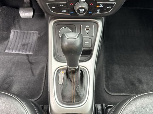 Used 2018 Jeep Compass Latitude w/ Popular Equipment Group image 15