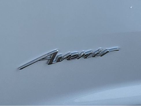 New 2026 Buick Enclave Avenir image 17