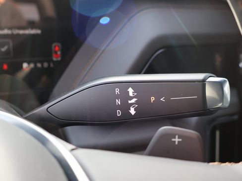 New 2026 GMC Yukon XL AT4 w/ AT4 Premium Package image 19