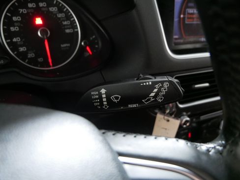 Used 2013 Audi Q5 2.0T Premium AWD/4WD image 33