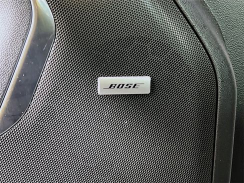 Used 2022 Chevrolet Suburban LT w/ LT Signature Plus Package image 21