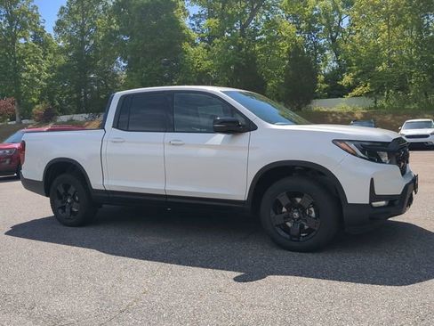 New 2026 Honda Ridgeline Black Edition image 2