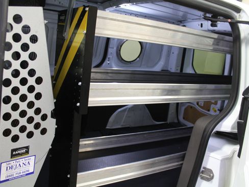 Used 2022 Ford Transit Connect XL image 19